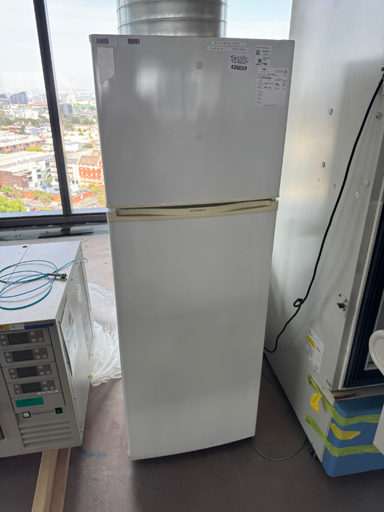 Image of Westinghouse Refrigerator/Freezer Combo